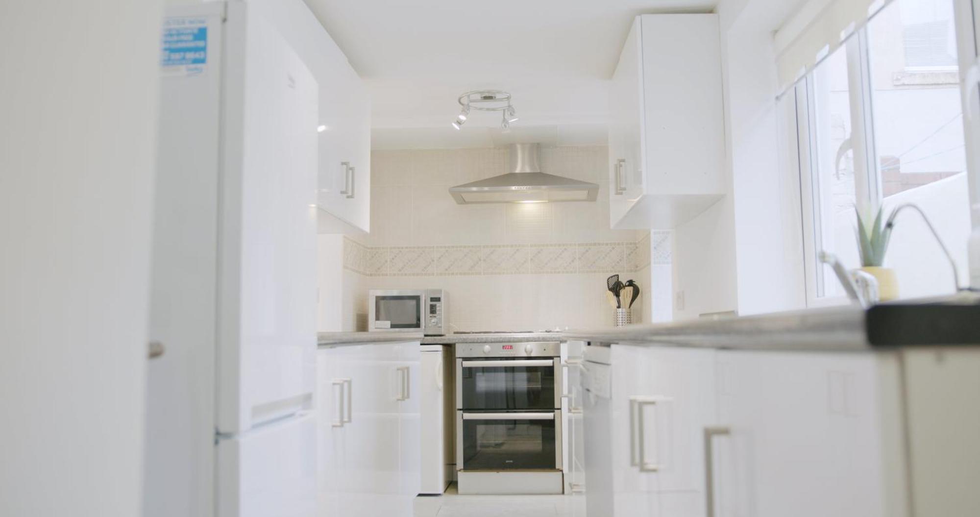 Double&Single Ensuite Rooms In Townhouse, Click To See Rooms, Fully Equipped Kitchen, Dining Room And Lounge, Perfect For Long Term Contractor Etc Stays, Regular Housekeeping, 15 Min Drive To Nissan 20 To Sunderland & Newcastle, See Our Site For Assu South Shields Exterior photo